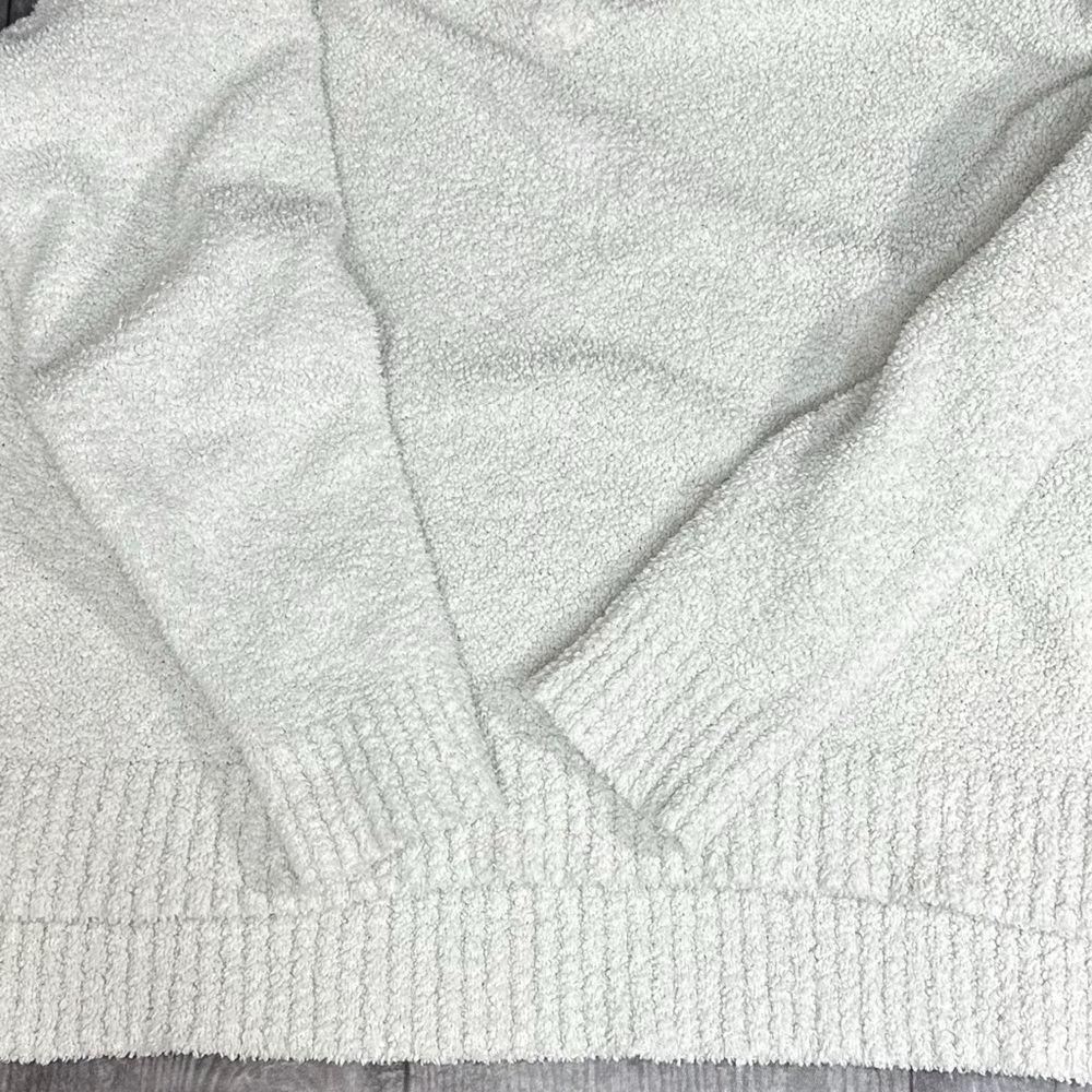 ⭐️UGG Cecilia V-neck Pullover in Cream [723] - Picture 5 of 8